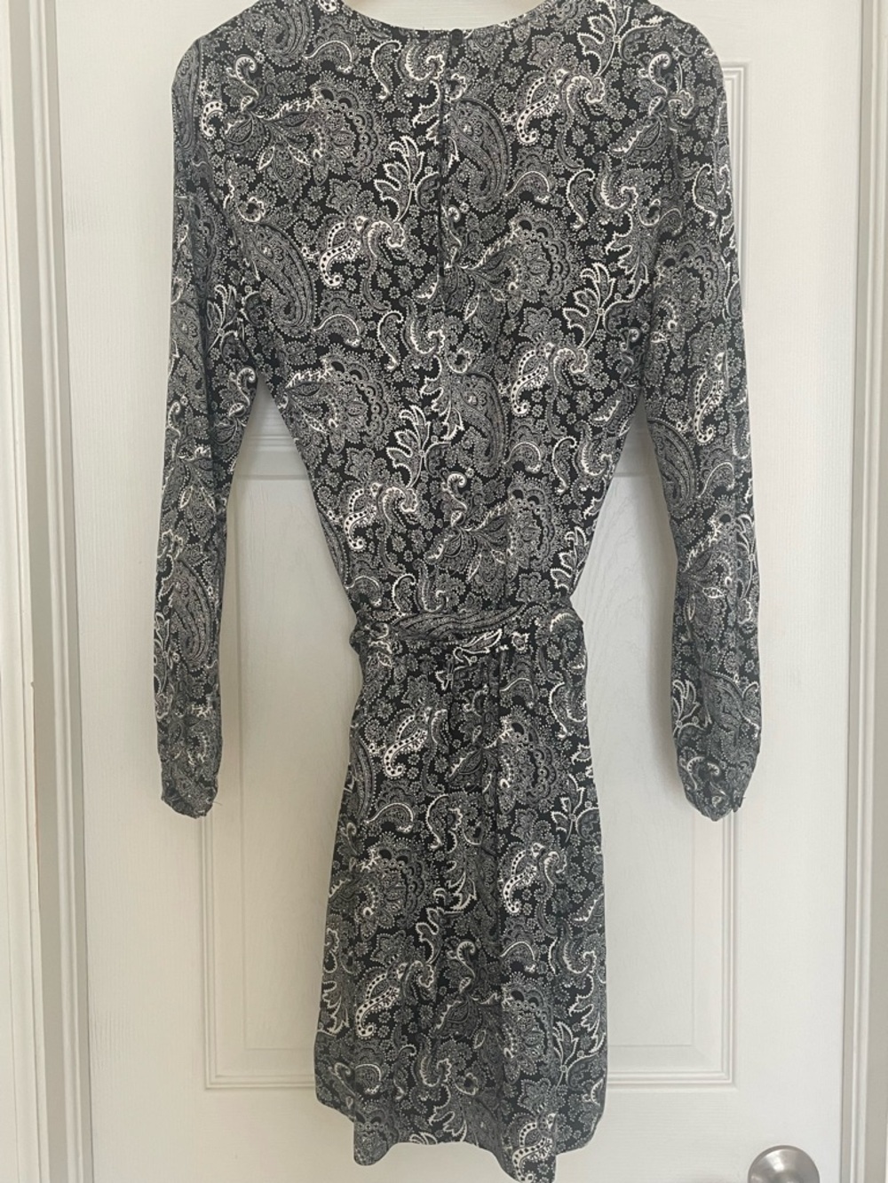 The Kooples Paisley Mini Dress Black White Tie Waist Long Sleeve NWT FR M / US S - Picture 3 of 12